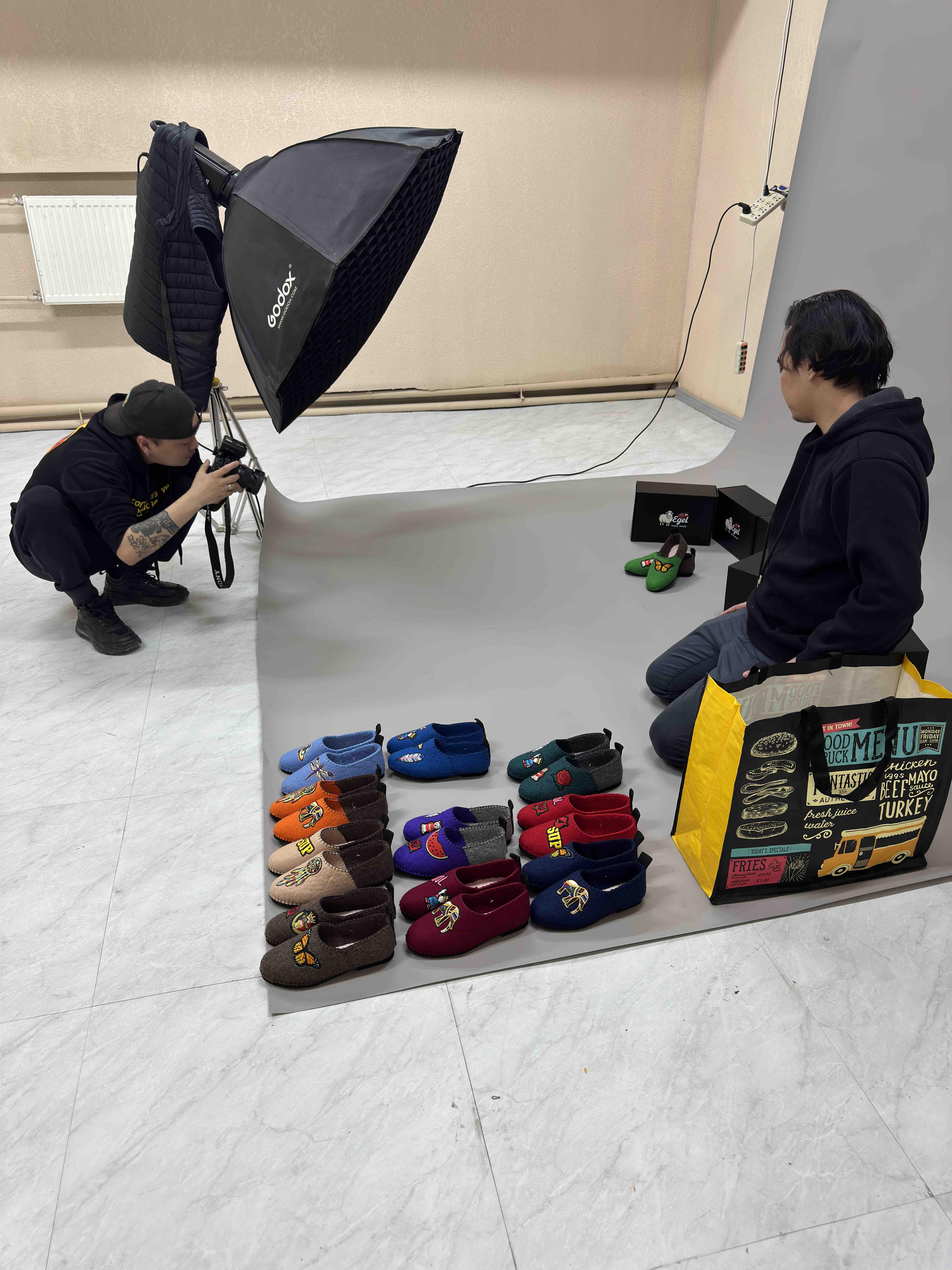 Брэндийн зураг авалтын үйлчилгээ